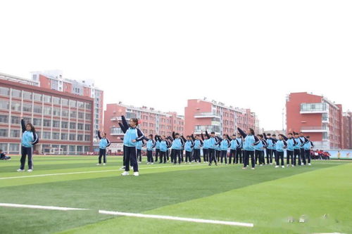 兩地校長(zhǎng)寄語(yǔ)畢業(yè)生 奮斗的青春最美麗