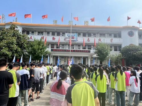 校園攜手筑防線 南召縣南河店鎮(zhèn)初級(jí)中學(xué)與潮安縣彩塘中學(xué)的抗艾主題活動(dòng)紀(jì)實(shí)