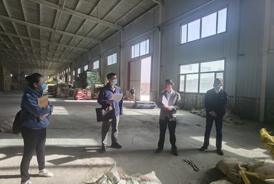 第二師鐵門關(guān)市嚴(yán)格落實(shí)國家化肥商業(yè)儲備核查，確保春耕物資供銷保障有力